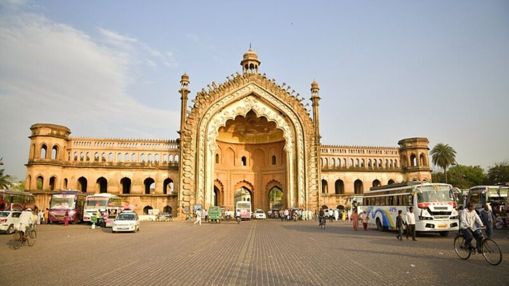 rumi darwaza